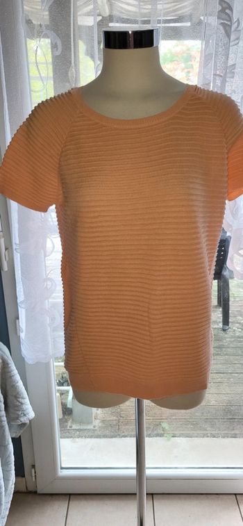 Magnifique pull abricot côtelé - parfait pour l'été !