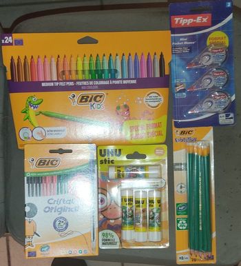 5 fournitures scolaires neuve