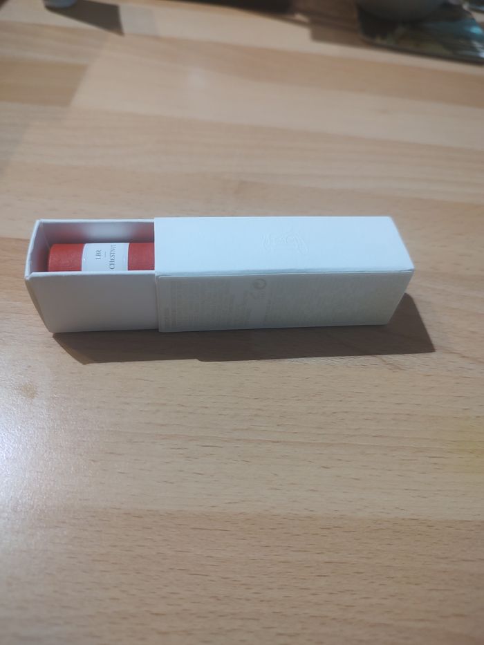 Rouge à lèvres La bouche rouge - photo numéro 4