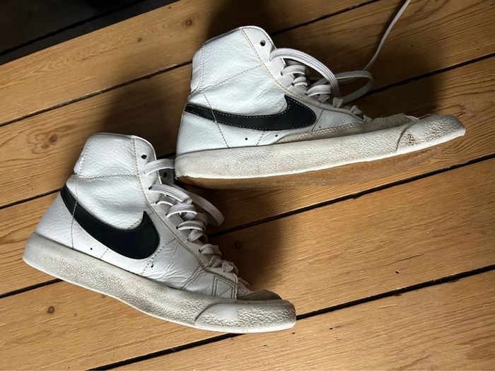 Basket montante Nike - photo numéro 5