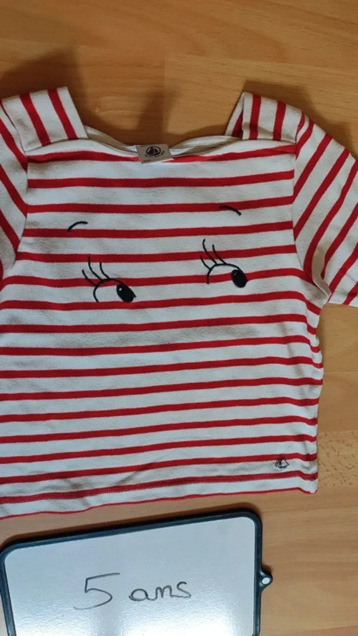 T-shirt taille 5 ans - photo numéro 2