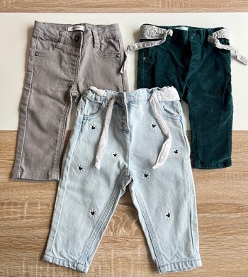 Lot jeans fille 6 mois