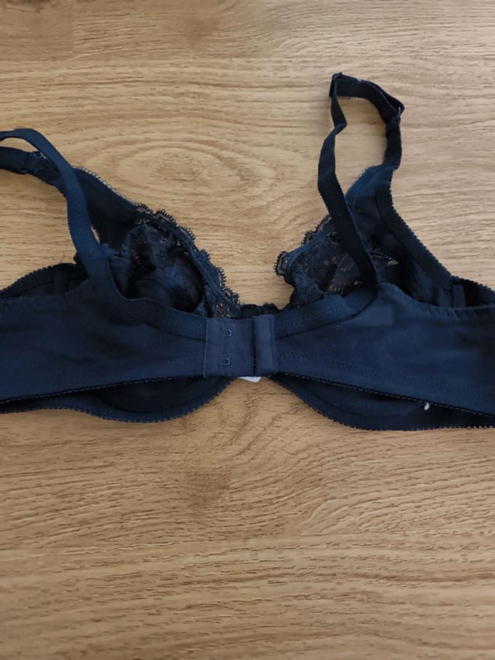 Soutien gorge 85A neuf viki - photo numéro 3