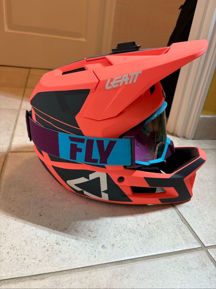 Casque intégral de vélo - photo numéro 2