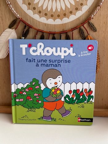 Livre tchoupi fait une surprise à maman 