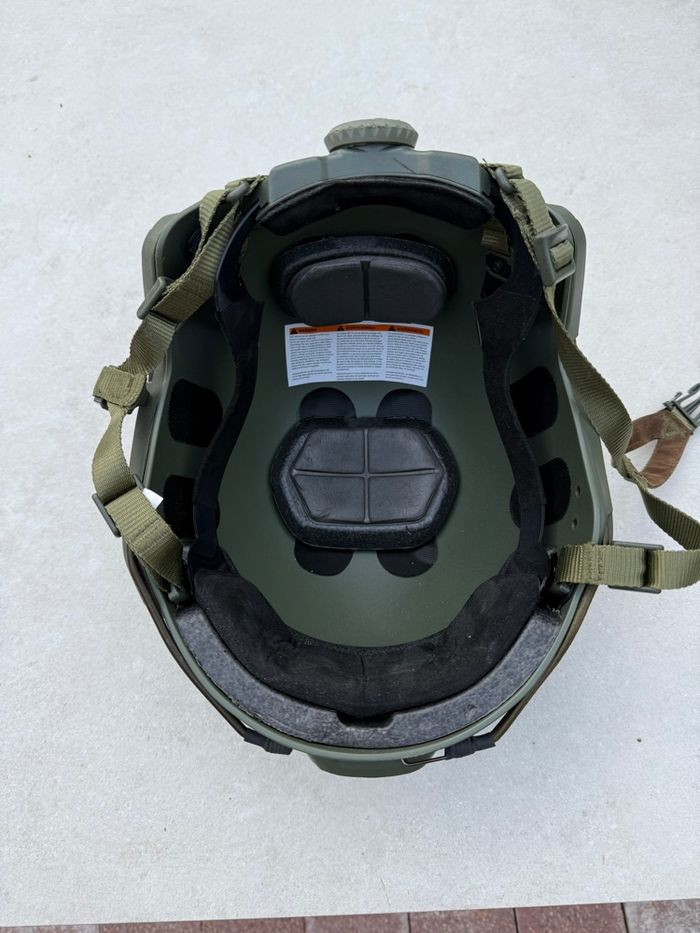Airsoft - casque vert comme neuf - photo numéro 3