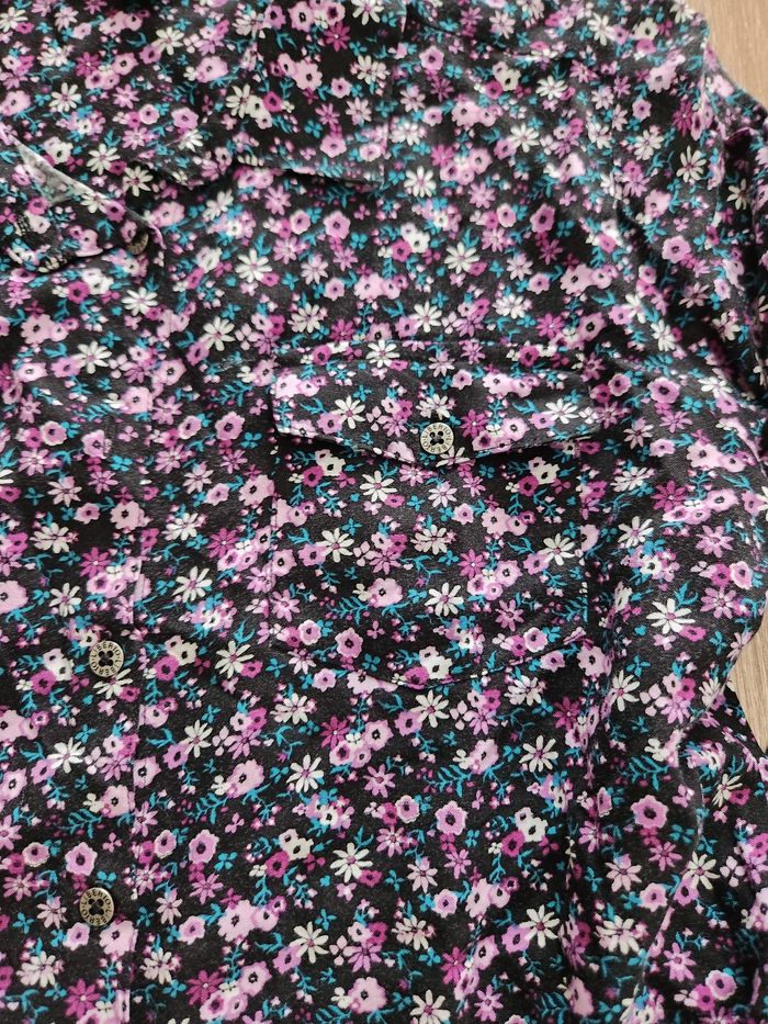 Chemise fleurie - photo numéro 2