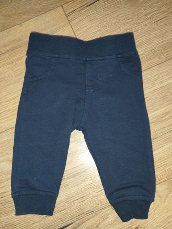 Pantalon style jogging