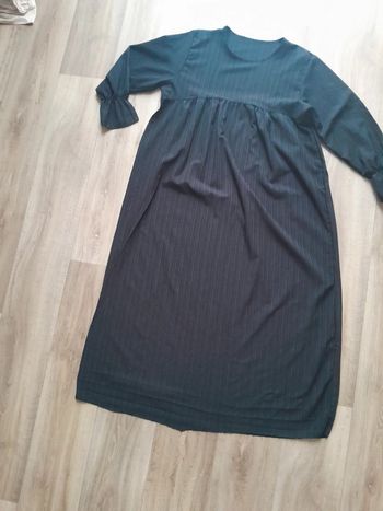 Robe noire longue évasé-taille 44💞