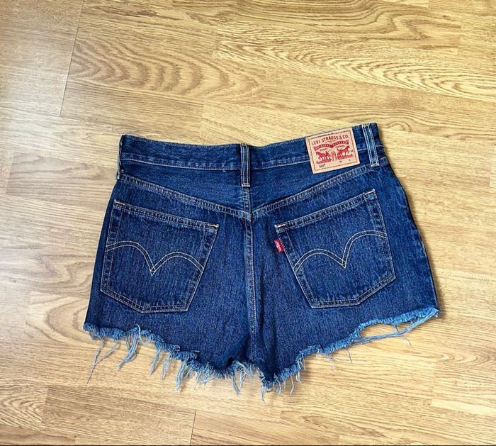 Short en jean Levi’s taille 38 - neuf - photo numéro 2