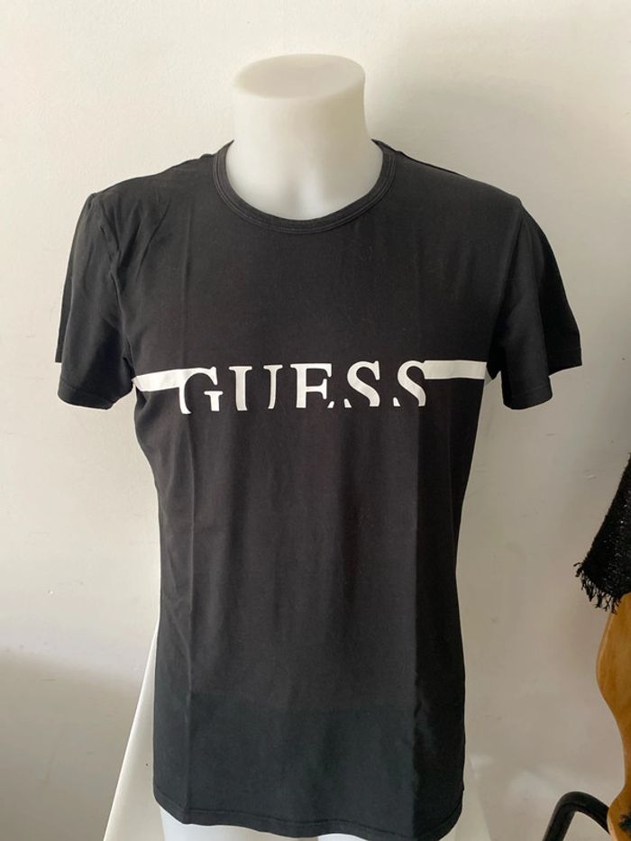 Tee-shirts Guess