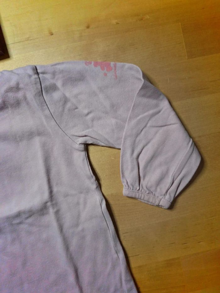 T-shirt manches longues pour fille taille 24 mois Marque lulu Castagnettes très bon état - photo numéro 2