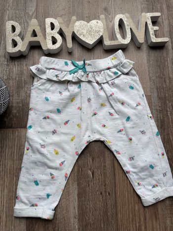 - Pantalon Tape à l’œil    - 6 mois - Très bon état 