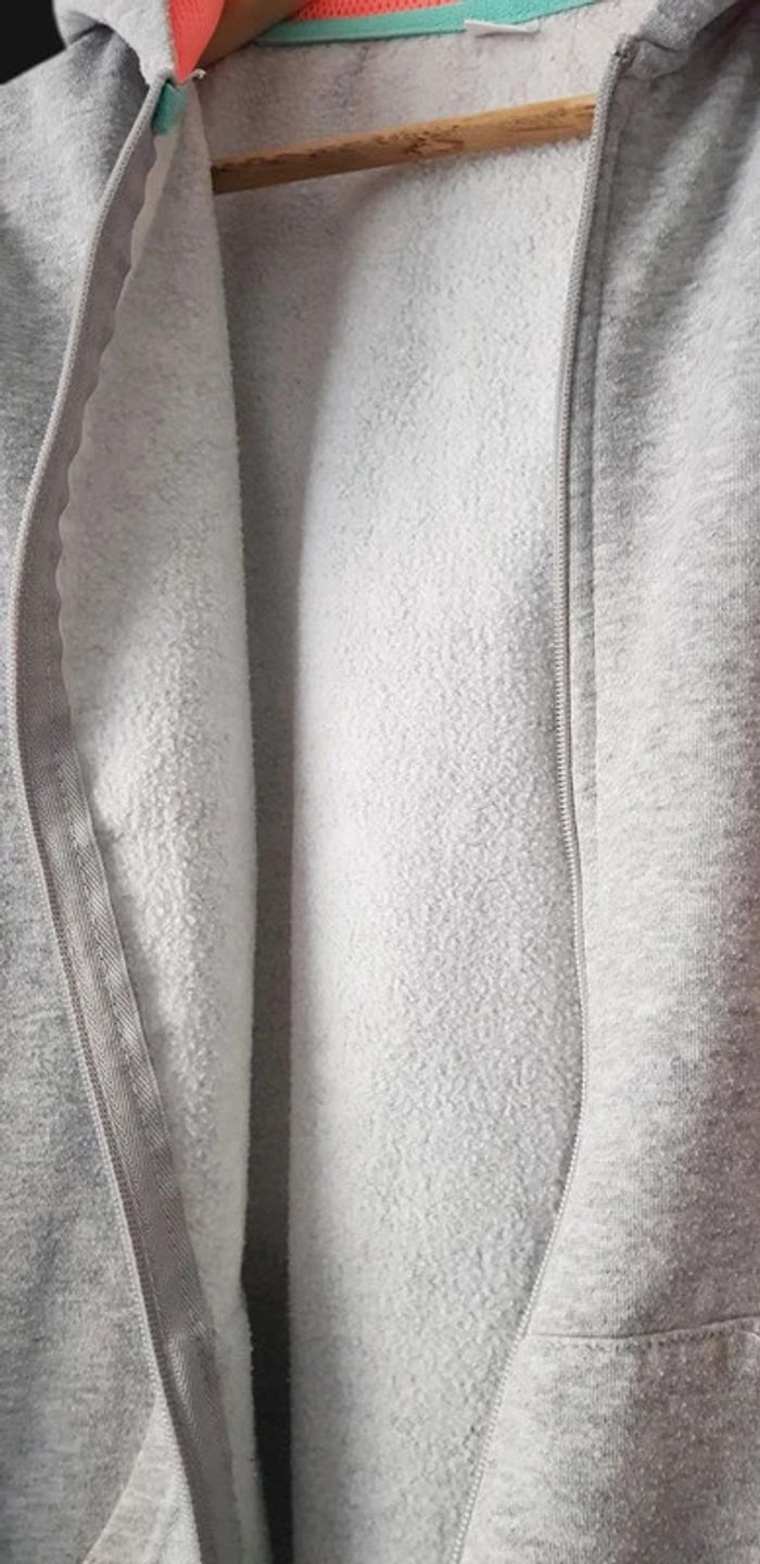 Sweat zippé femme - T. 40 - photo numéro 2