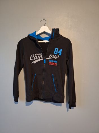 Gilet taille 12 ans neuf