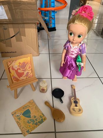 Poupée animator raiponce chantante