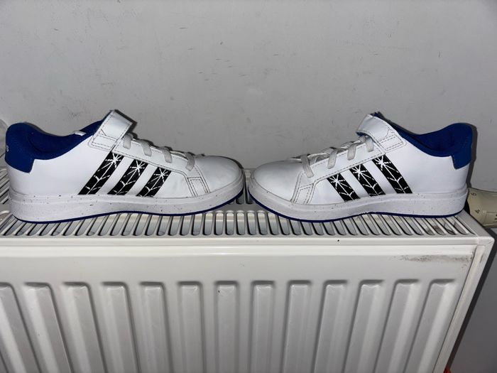 Baskets adidas Spiderman - photo numéro 3