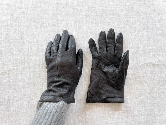 Paire de gant noir fabriqué en Italie doublure - photo numéro 2