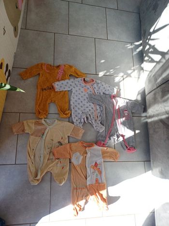 Pyjamas 1 mois