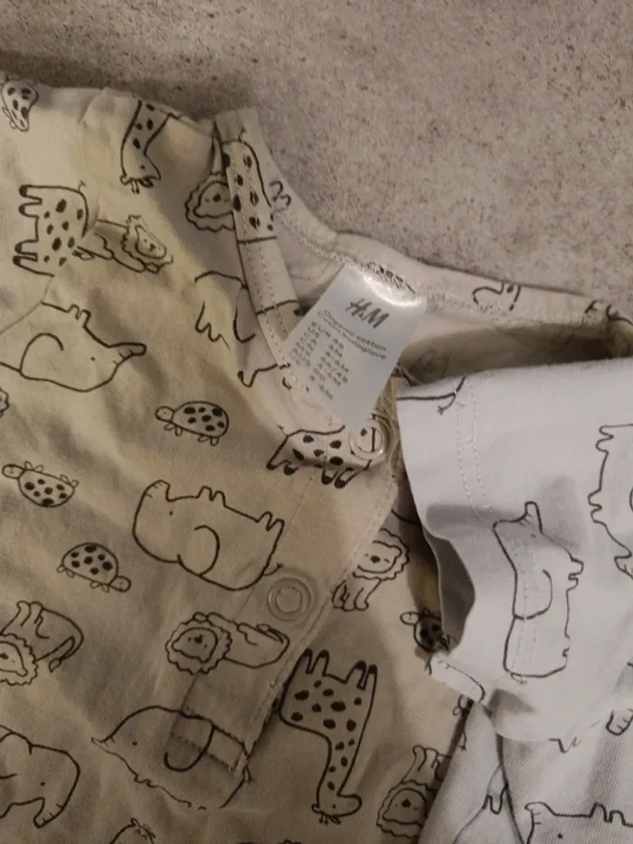 Lot de 2 Barboteuses H&M éléphant bleu et vert 68cm - photo numéro 3