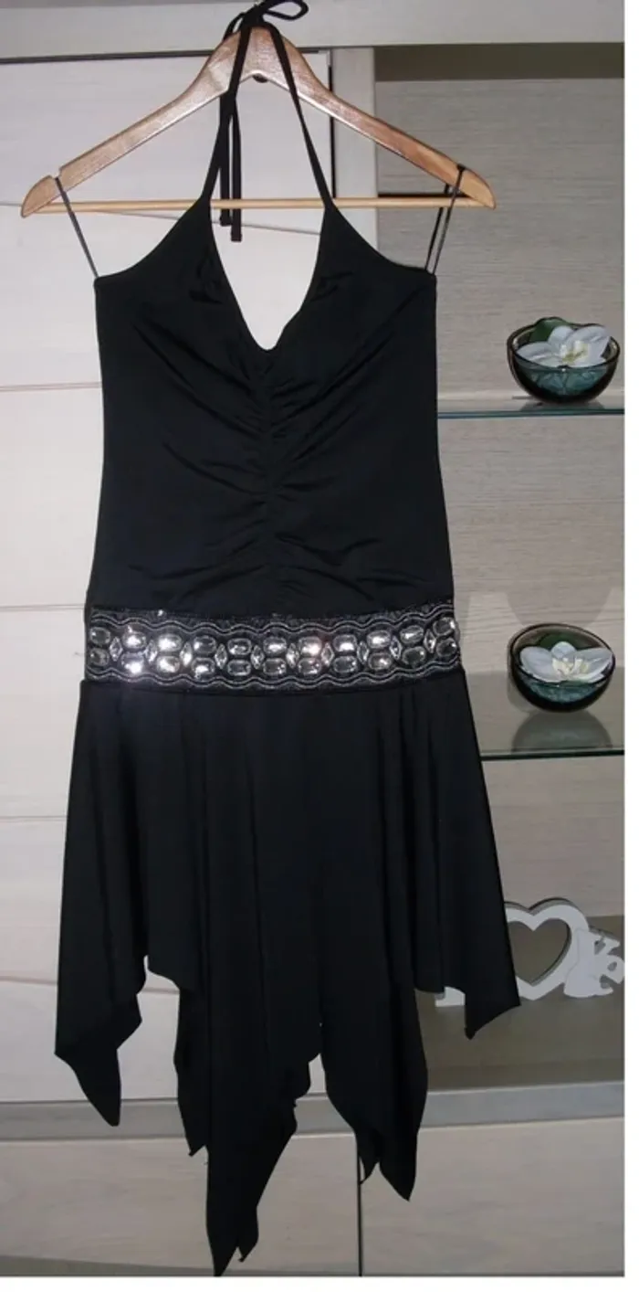 💕Magnifique robe de soirée noire ceinture strass taille XS neuve (photos portée) - photo numéro 2
