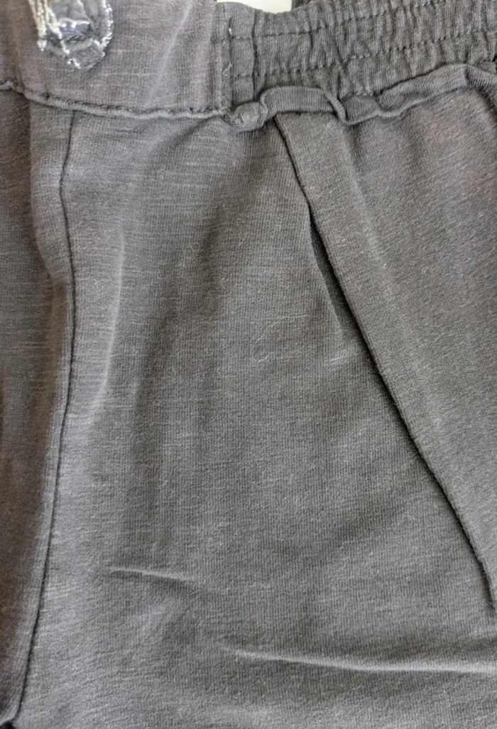 Pantalon jogging H&M TBE - photo numéro 2