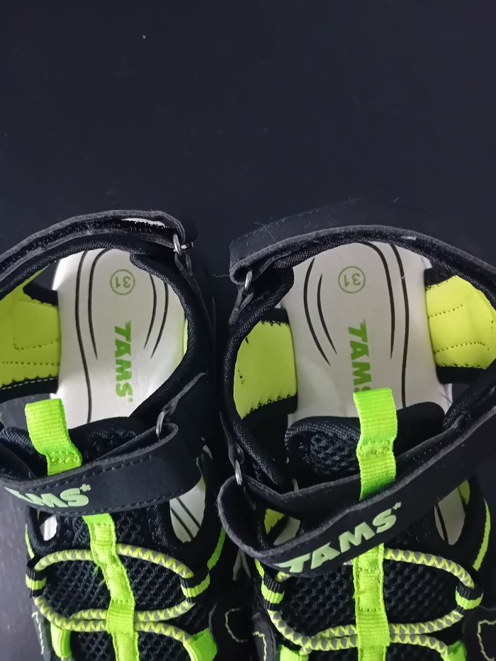 Baskets ouvertes taille 31 - photo numéro 3