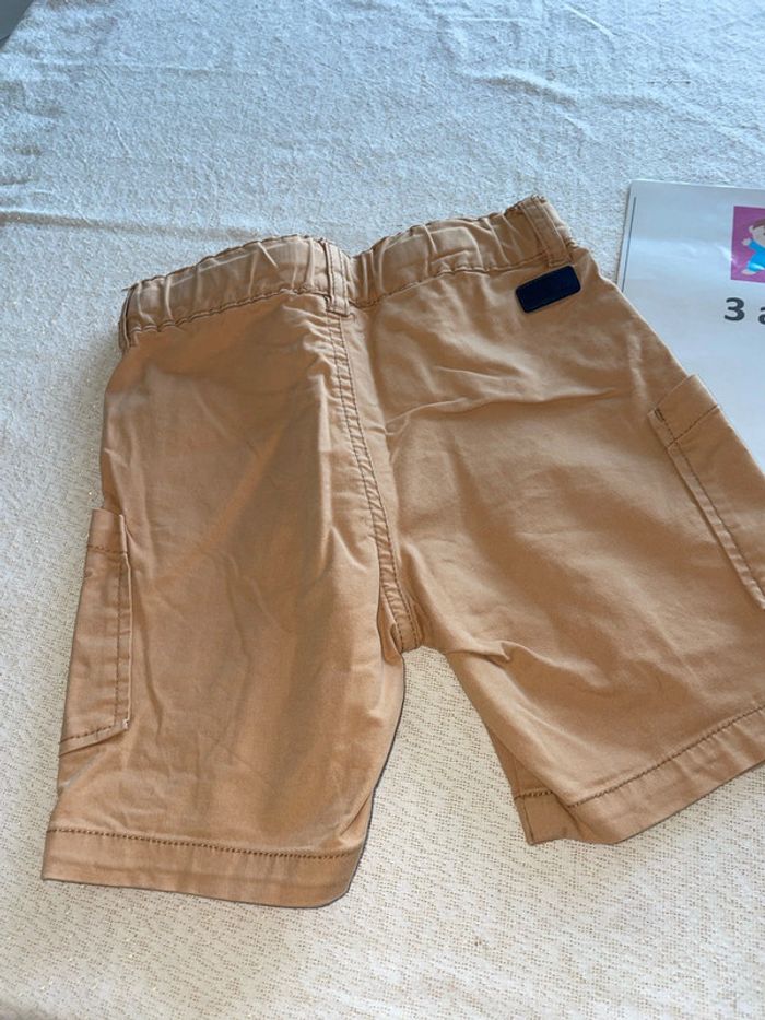 Short Catimini trois ans comme neuf - photo numéro 5