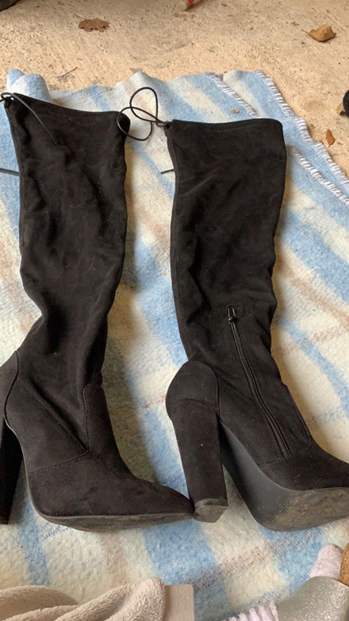 Bottes en daim noires pointure 37 - photo numéro 2