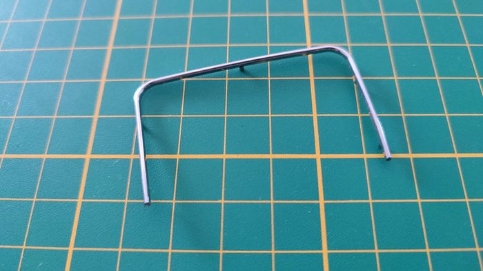 Cadre plaque d'immatriculation arrière 99B N°99 Renault R8 Gordini 1/8 Eaglemoss collections #A67 - photo numéro 2