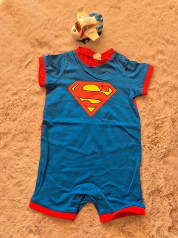 Combinaison  ete superman 3 mois