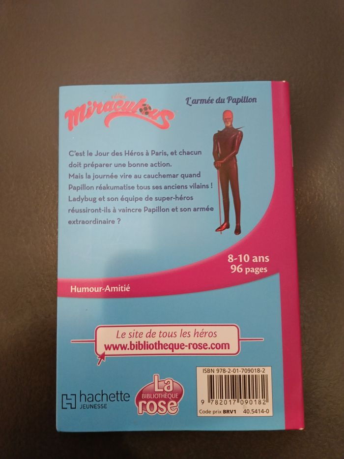 Livre Miraculous L'armée du papillon - photo numéro 2