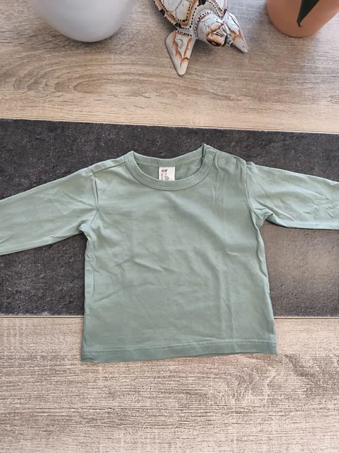 Tee-shirt garçon ml 6 mois HM - photo numéro 2