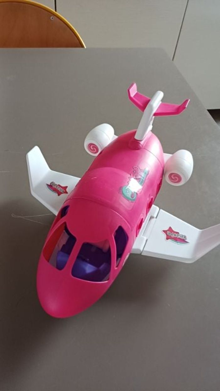 Avion petit poupée