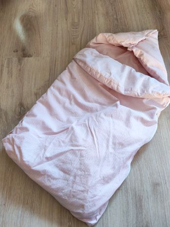 Nid d'ange rose et blanc à petits carreaux en coton bébé 0-6 mois 