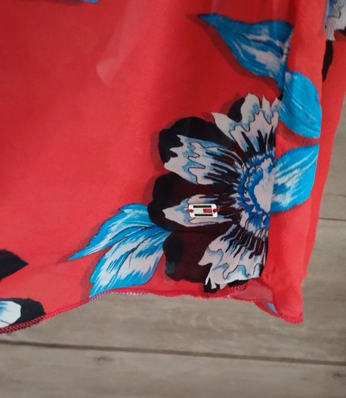 Robe Tommy Hilfiger rouge fleuri doublé T32 - photo numéro 3