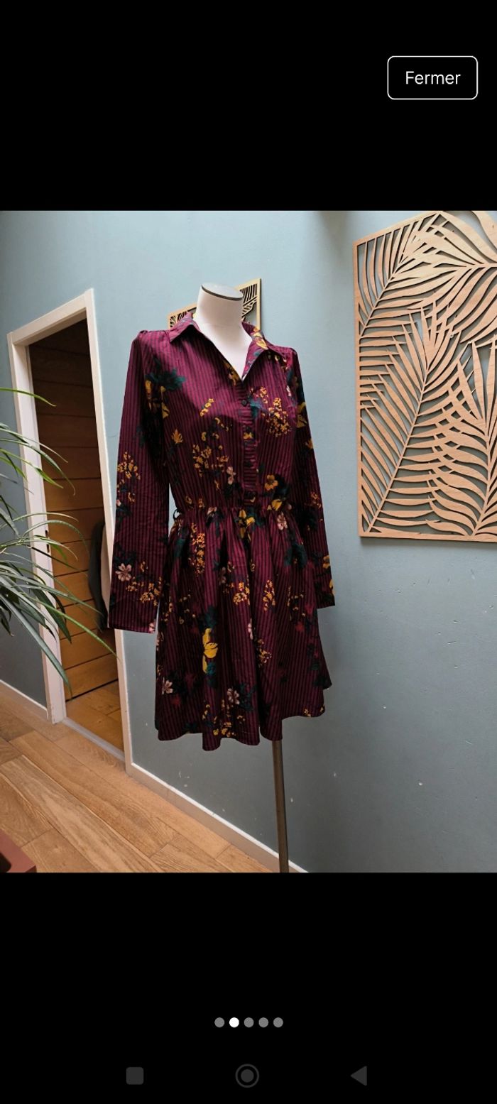 Robe rouge bordeaux de la marque Boohoo. Taille  36 - photo numéro 2