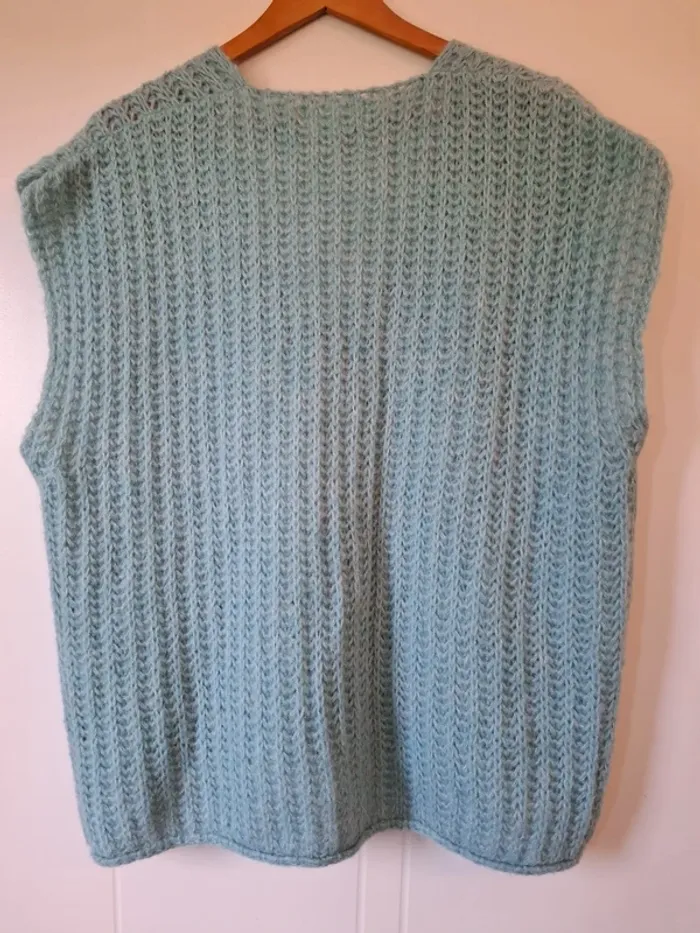 Pull sans manches - photo numéro 2