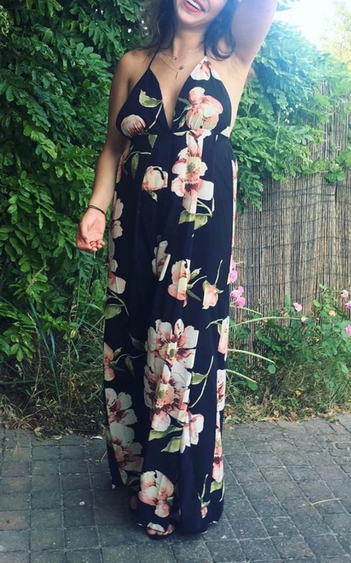 Longue robe fleurie taille M