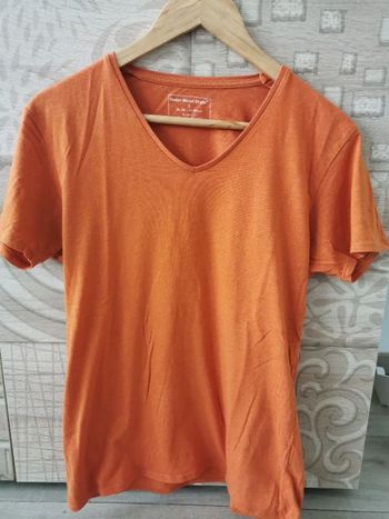 Tee shirt orange