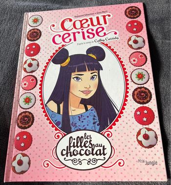 Livre bandes dessinées cœur cerise les filles au chocolat en bon état voir photos
