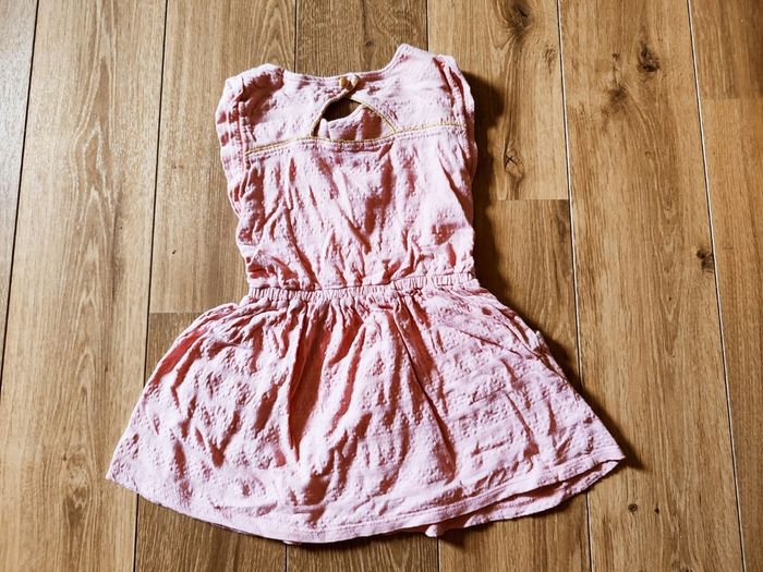 Robe 110 cm - photo numéro 2