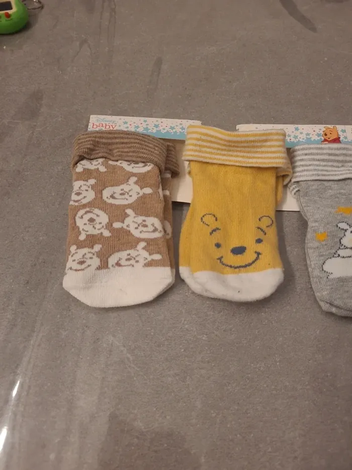 Lot chaussettes neuve Disney 15 - 18 - photo numéro 3