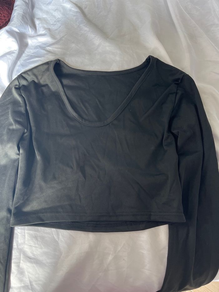 T-shirt noir - photo numéro 2
