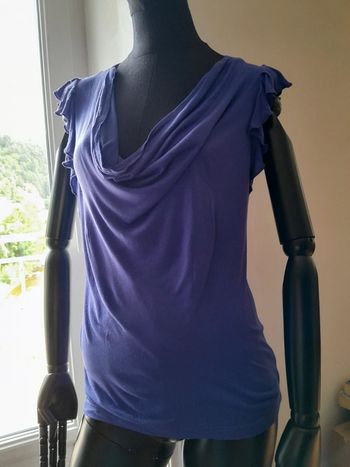 T-shirt col bénitier violet avec volants et col drapé taille 36 ETAM
