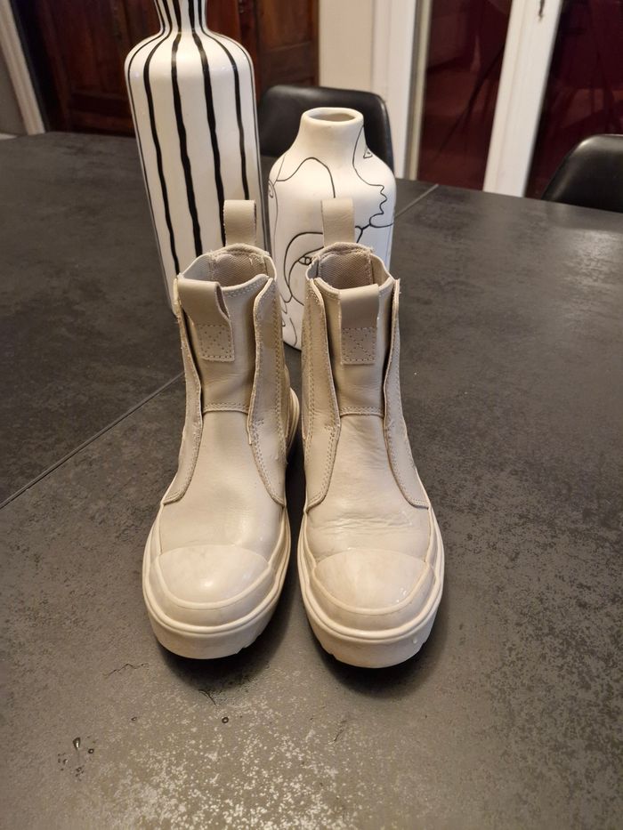 Converse - photo numéro 2