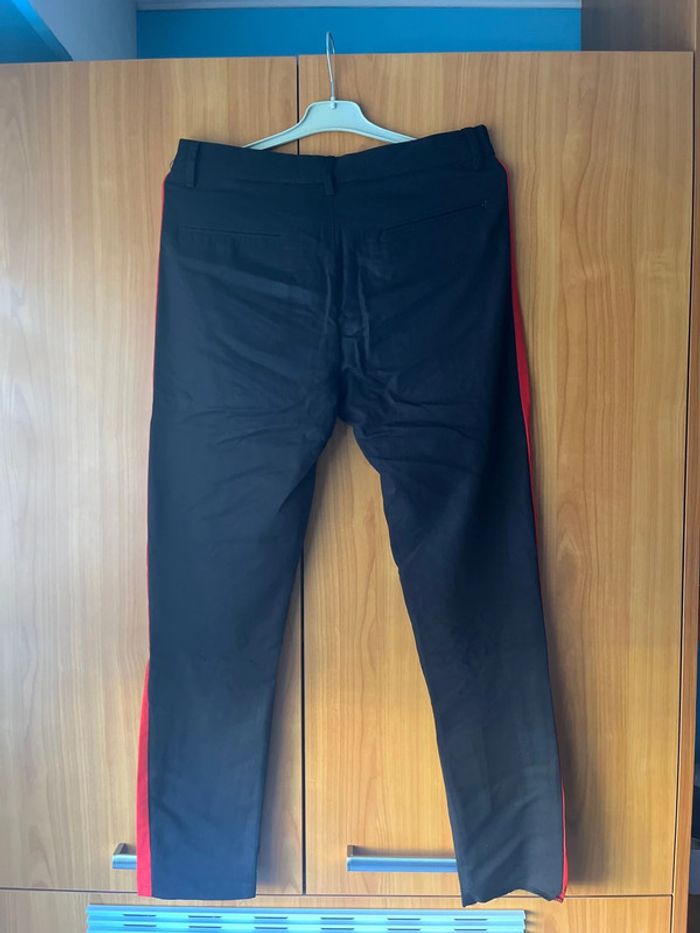 Pantalon à pince noir et rouge Zara 38 - photo numéro 4