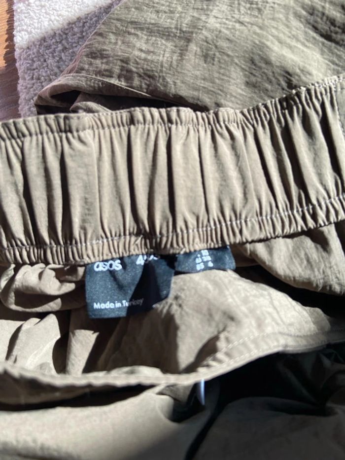 Pantalon parachute cargo kaki ASOS Taille M - photo numéro 3