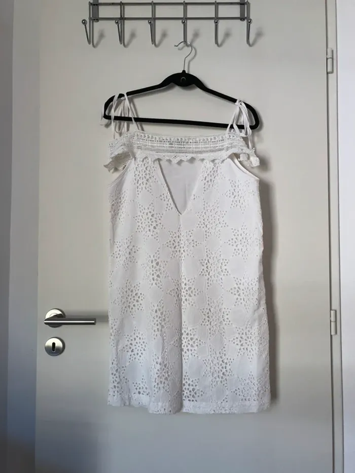 Robe broderie anglaise Les Petites blanche taille 36 S - photo numéro 3