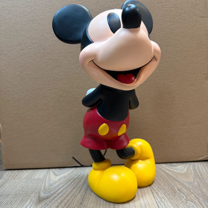 Disney Showcase Figurine Mickey Mouse 30,5 cm – Neuf